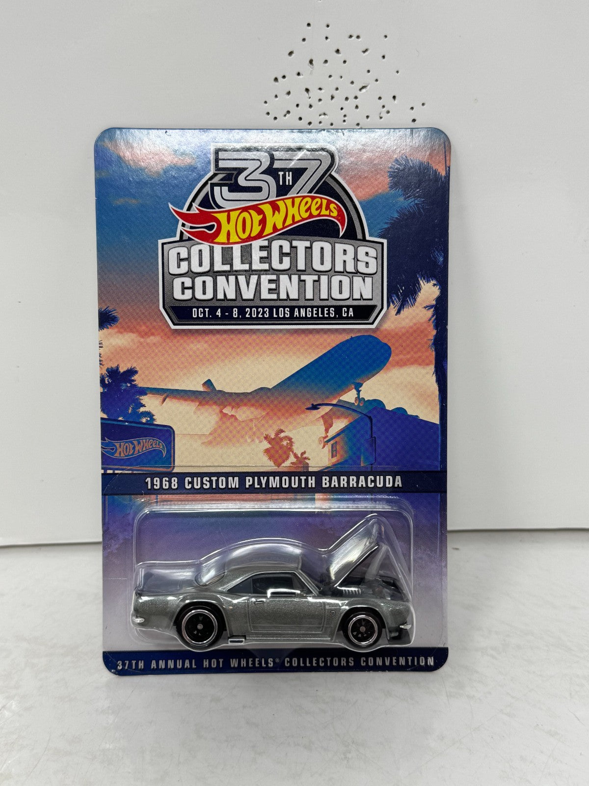 Hot Wheels Collectors Convention 1968 Custom Plymouth Barracuda 1:64 Diecast