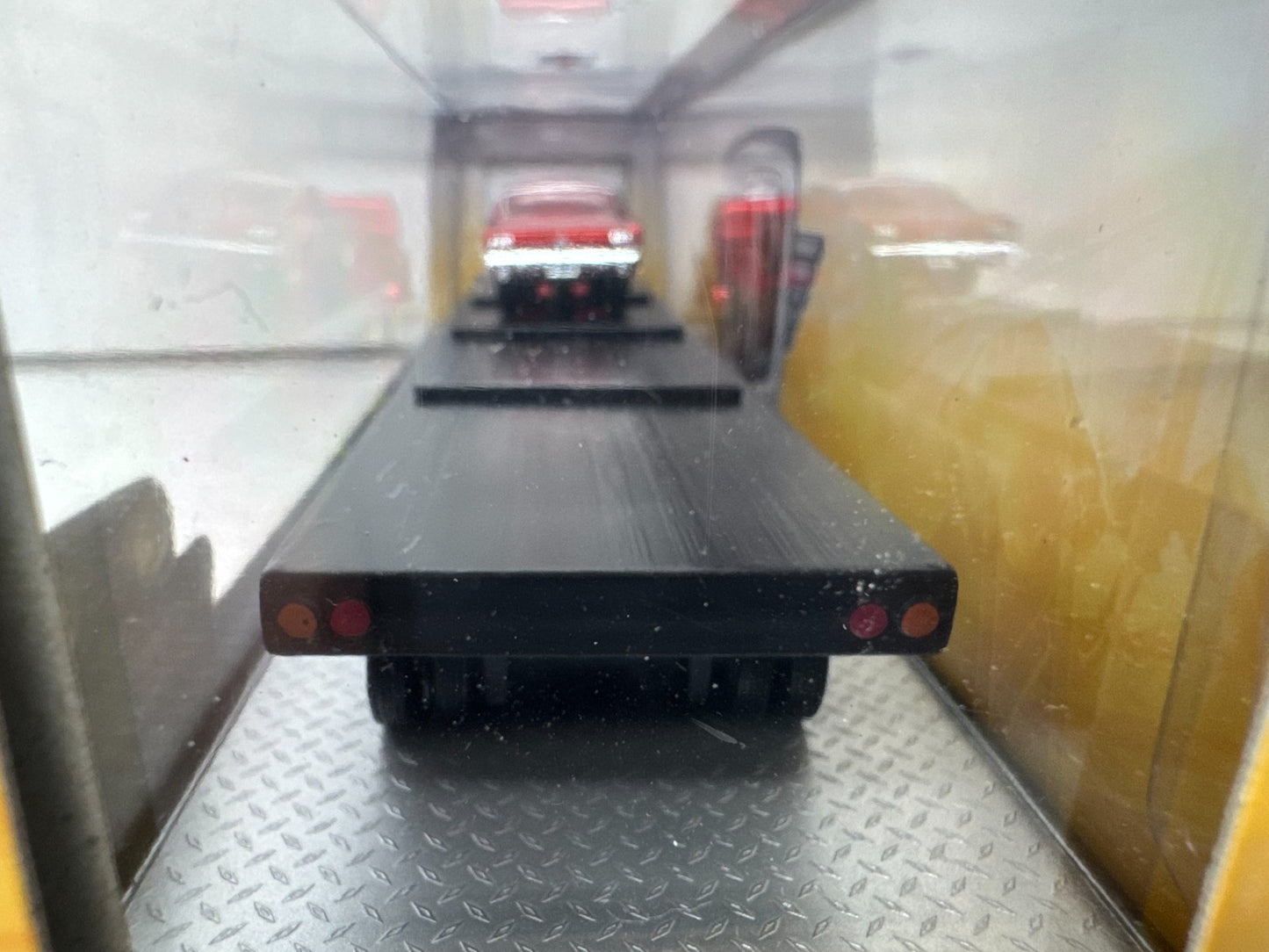 M2 Machines Auto Haulers Ford C-600 w/ 1966 Mustang Fastback Set 1:64 Diecast