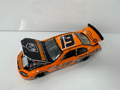 Action NASCAR Jeremy Mayfield #19 Dodge Dealers 2004 Dodge Intrepid 1:24 Diecast