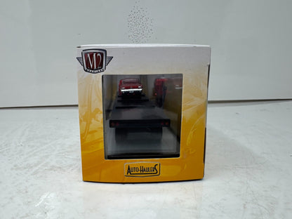 M2 Machines Auto Haulers Ford C-600 w/ 1966 Mustang Fastback Set 1:64 Diecast