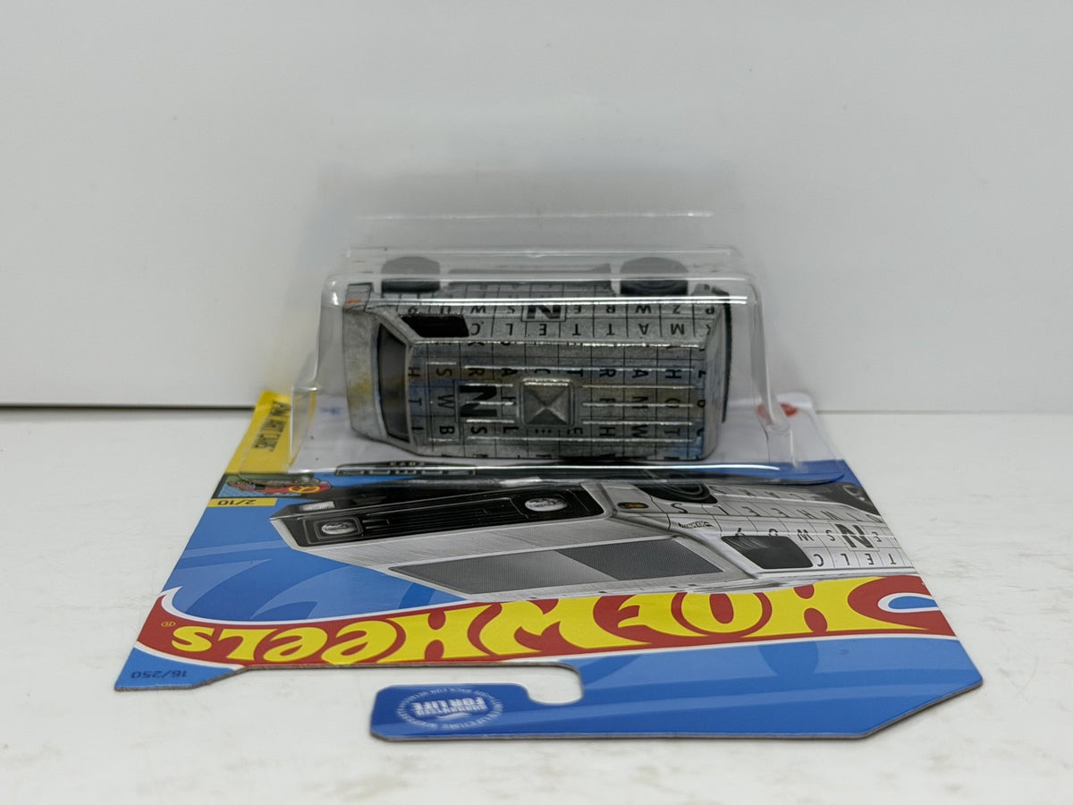 Hot Wheels ZAMAC HW Art Cars 1970s Van 1:64 Diecast