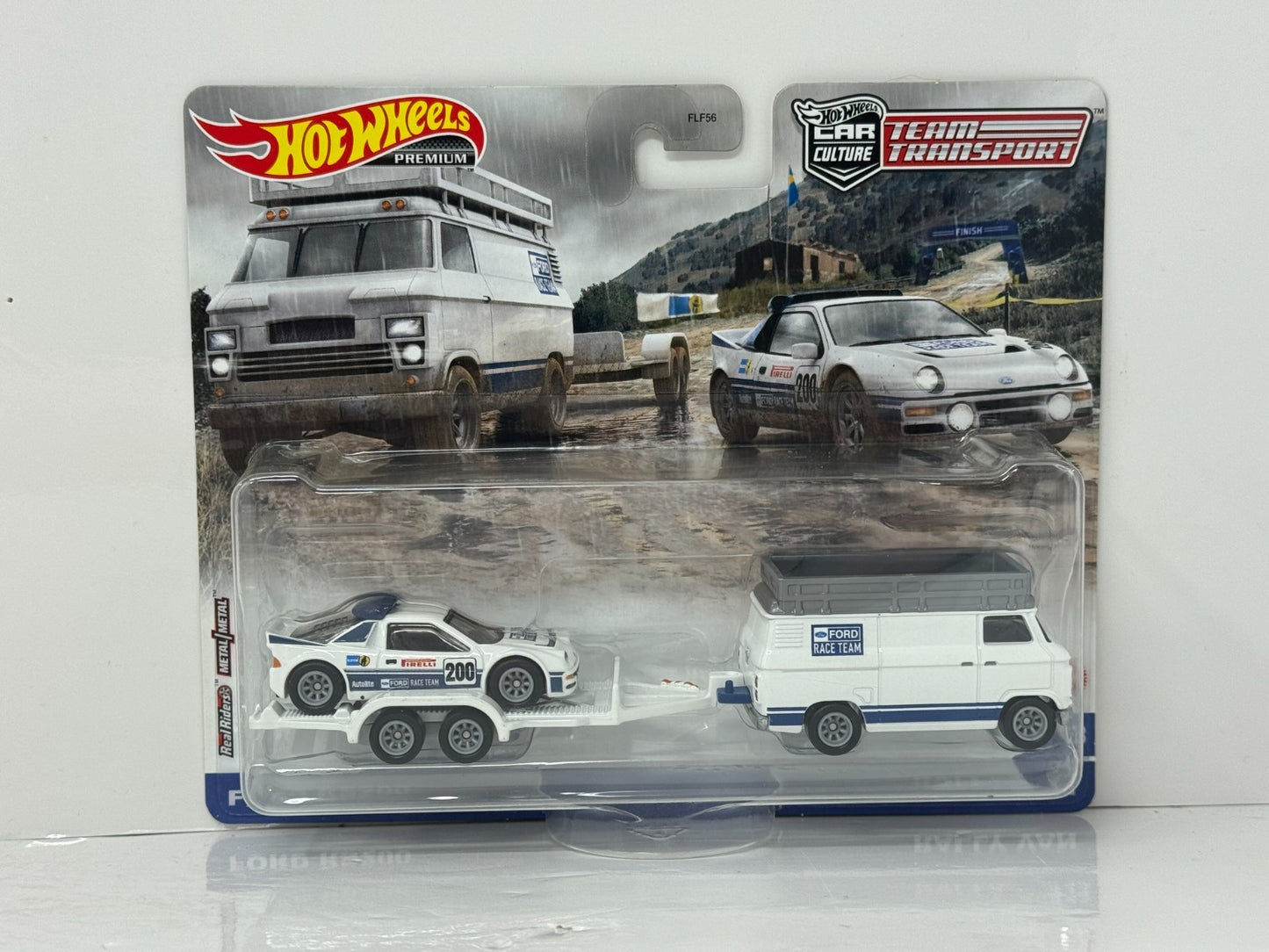 Hot Wheels Premium Team Transport #33 Ford RS200 & Rally Van 1:64 Diecast