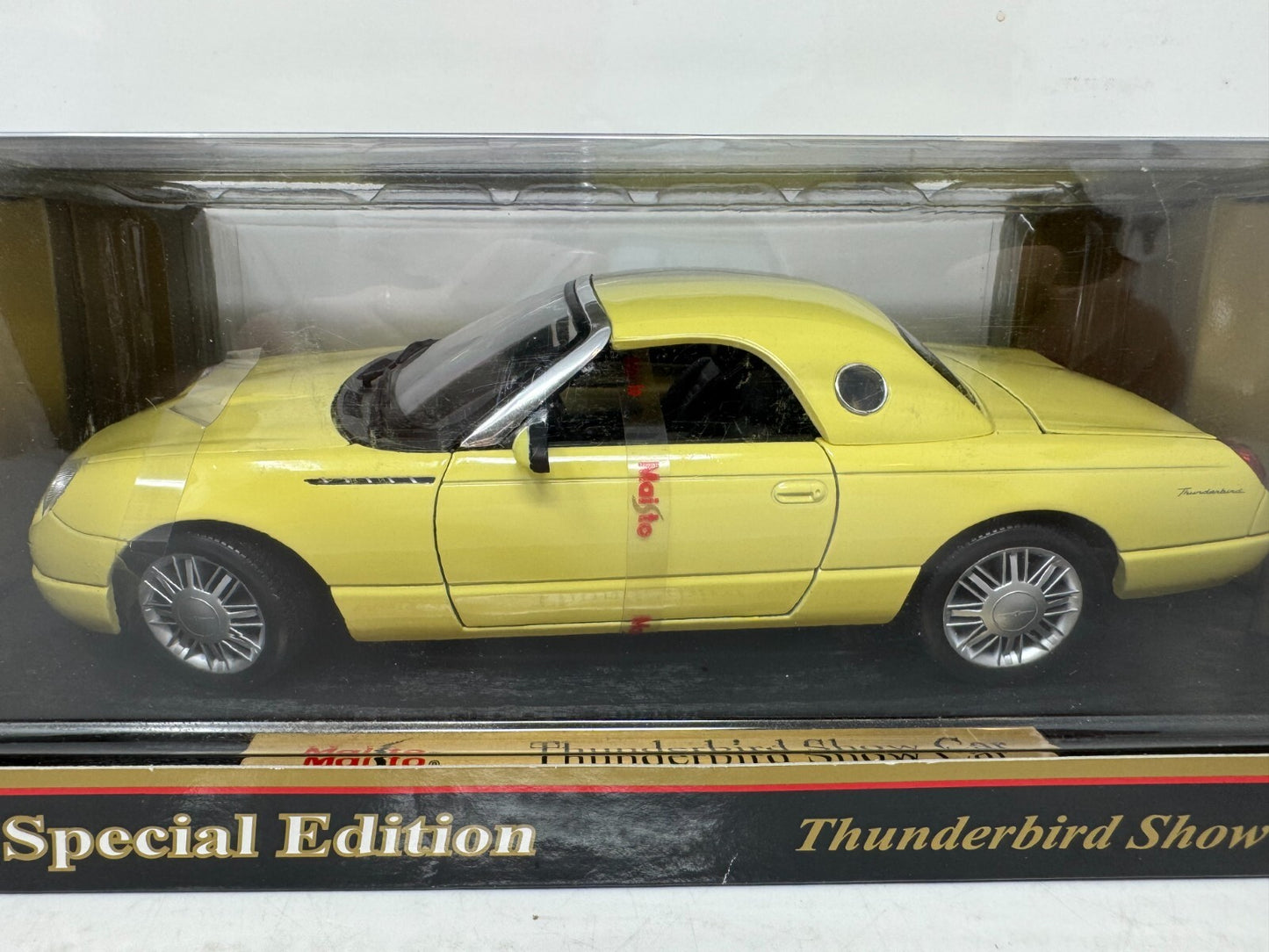 Maisto Thunderbird Show Car Special Edition 1:18 Diecast