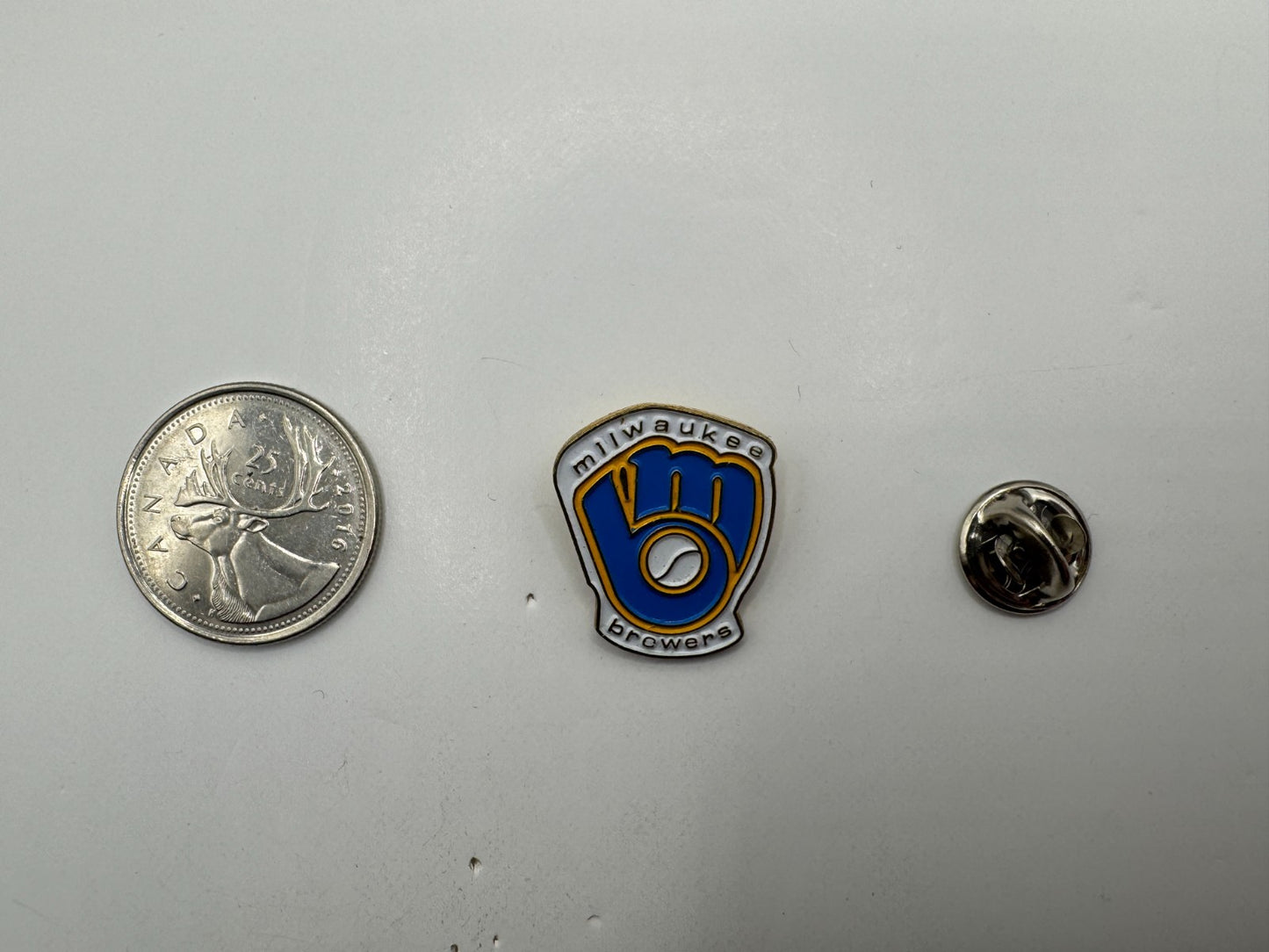 Milwaukee Brewers Vintage MLB Team Logo Lapel Pin