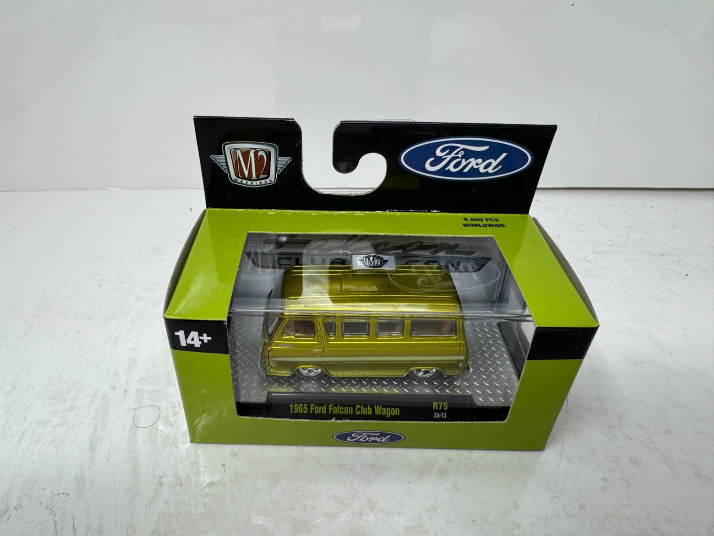M2 Machines 1965 Ford Falcon Club Wagon 1:64 Diecast
