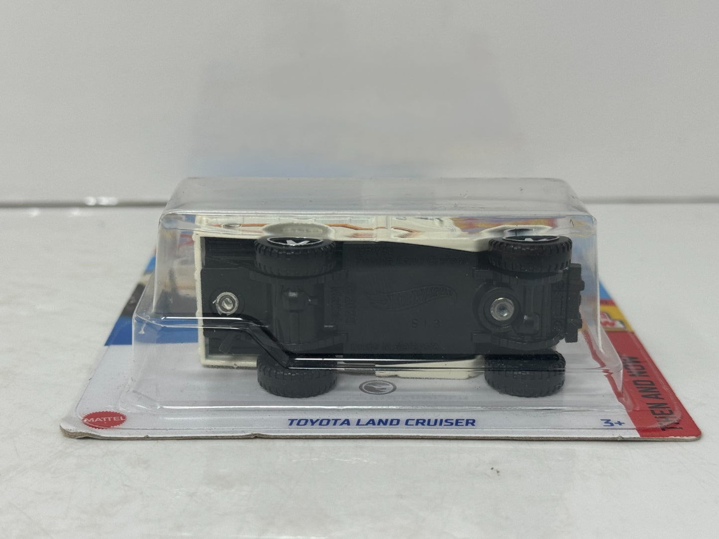 Hot Wheels Treasure Hunt Toyota Land Cruiser 1:64 Diecast