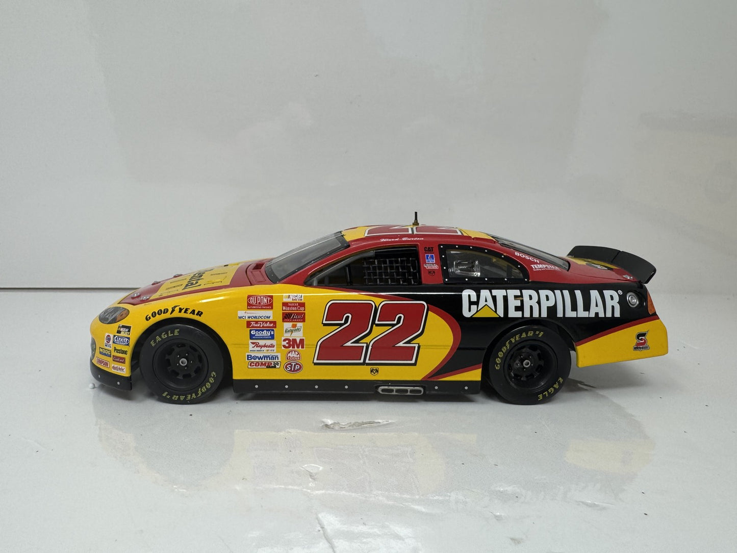 Racing Champions Nascar Ward Burton #22 The Cat Rental Store 1:24 Diecast