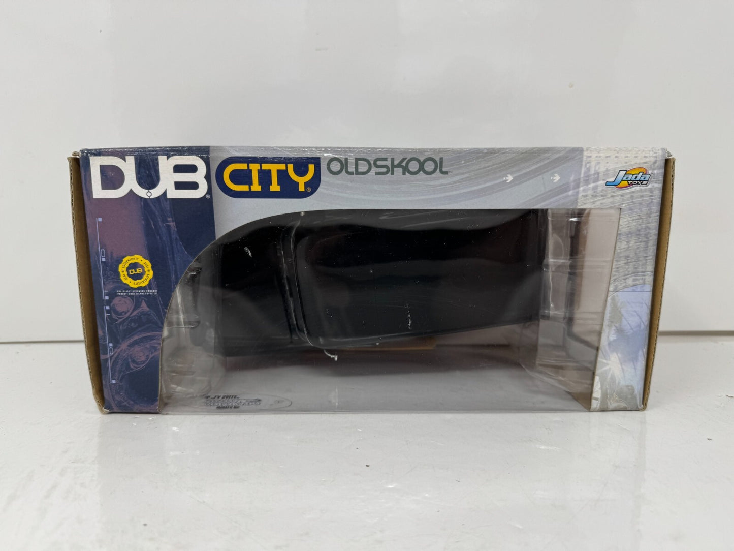 Jada Dub City 1957 Chevy Suburban 1:24 Diecast Colorado Custom Wheels 22 Inch