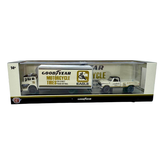 M2 Machines Auto Haulers 1972 Ford F-250 4x4 & 1966 Ford C-950 1:64 Diecast