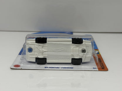 Hot Wheels Muscle Mania 1984 Pontiac Firebird 1:64 Diecast Blue US Card