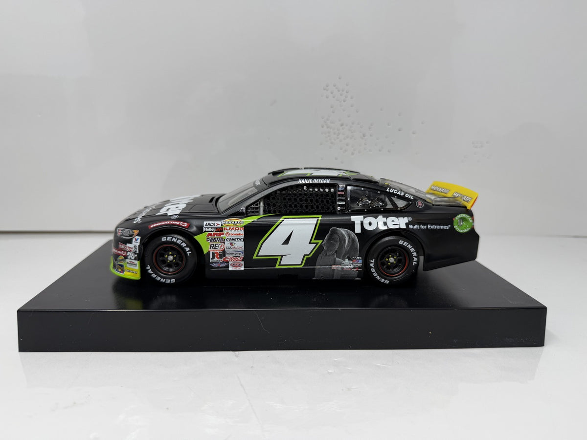 Lionel Nascar Hailie Deegan #4 Toter 2020 Ford Fusion 1:24 Diecast