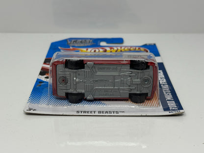 Hot Wheels Street Beasts Ford Mustang Fastback 1:64 Diecast Factory Sealed