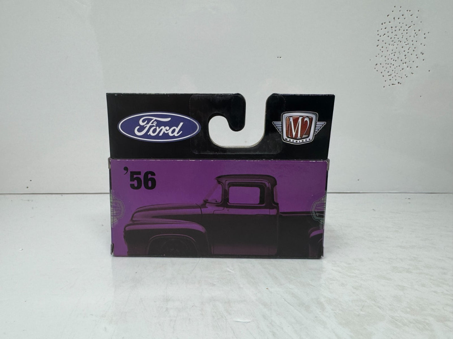 M2 Machines Ford 1956 Ford F-100 Custom 1:64 Diecast