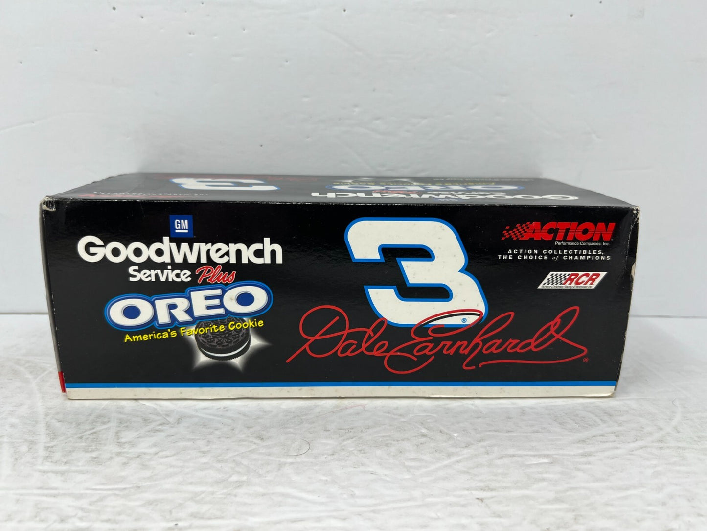 Action Nascar #3 Dale Earnhardt Sr. Oreo Goodwrench GM Dealers 2001 1:24 Diecast