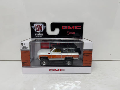 M2 Machines 1973 GMC Jimmy Sierra 4x4 1:64 Diecast