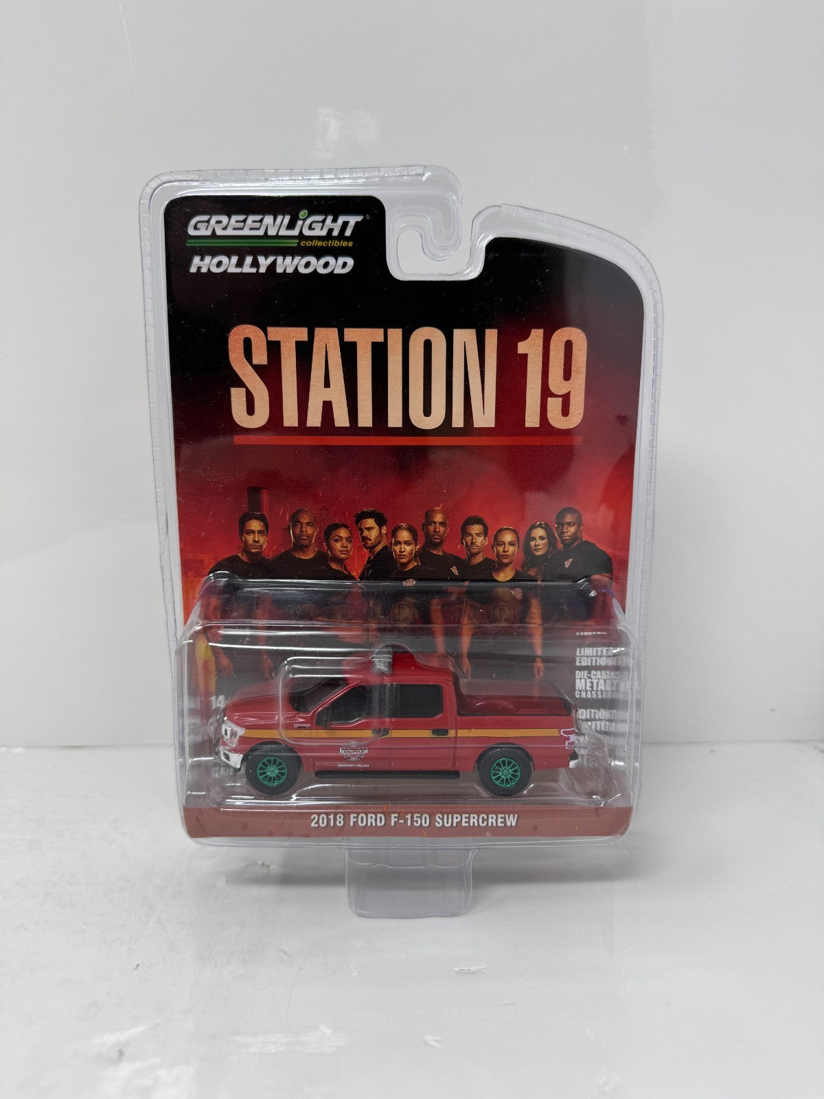 Greenlight Hollywood Station 19 2018 Ford F-150 Super Crew CHASE 1:64 Diecast