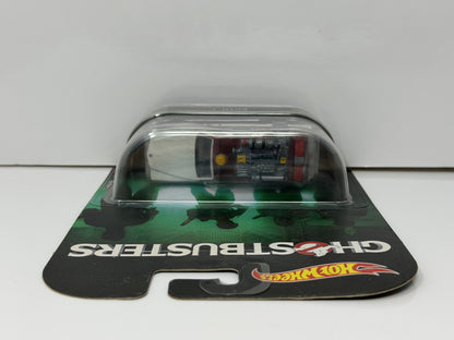 Hot Wheels Retro Entertainment Ghostbusters Ecto-1 1:64 Diecast White