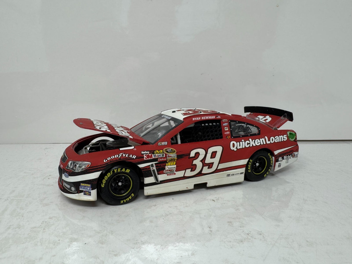 Lionel Nascar #39 Ryan Newman Quicken Loans 2013 Chevy SS 1:24 Diecast 1 of 1100
