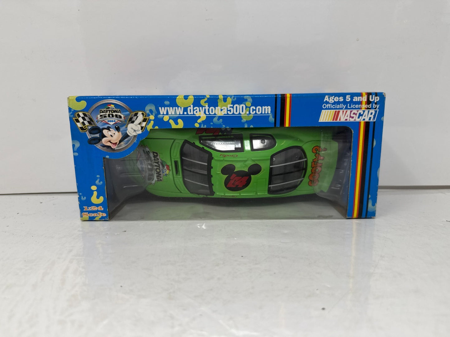 Team Caliber Pit Stop Nascar #04 Goofy Daytona 500 1:24 Diecast