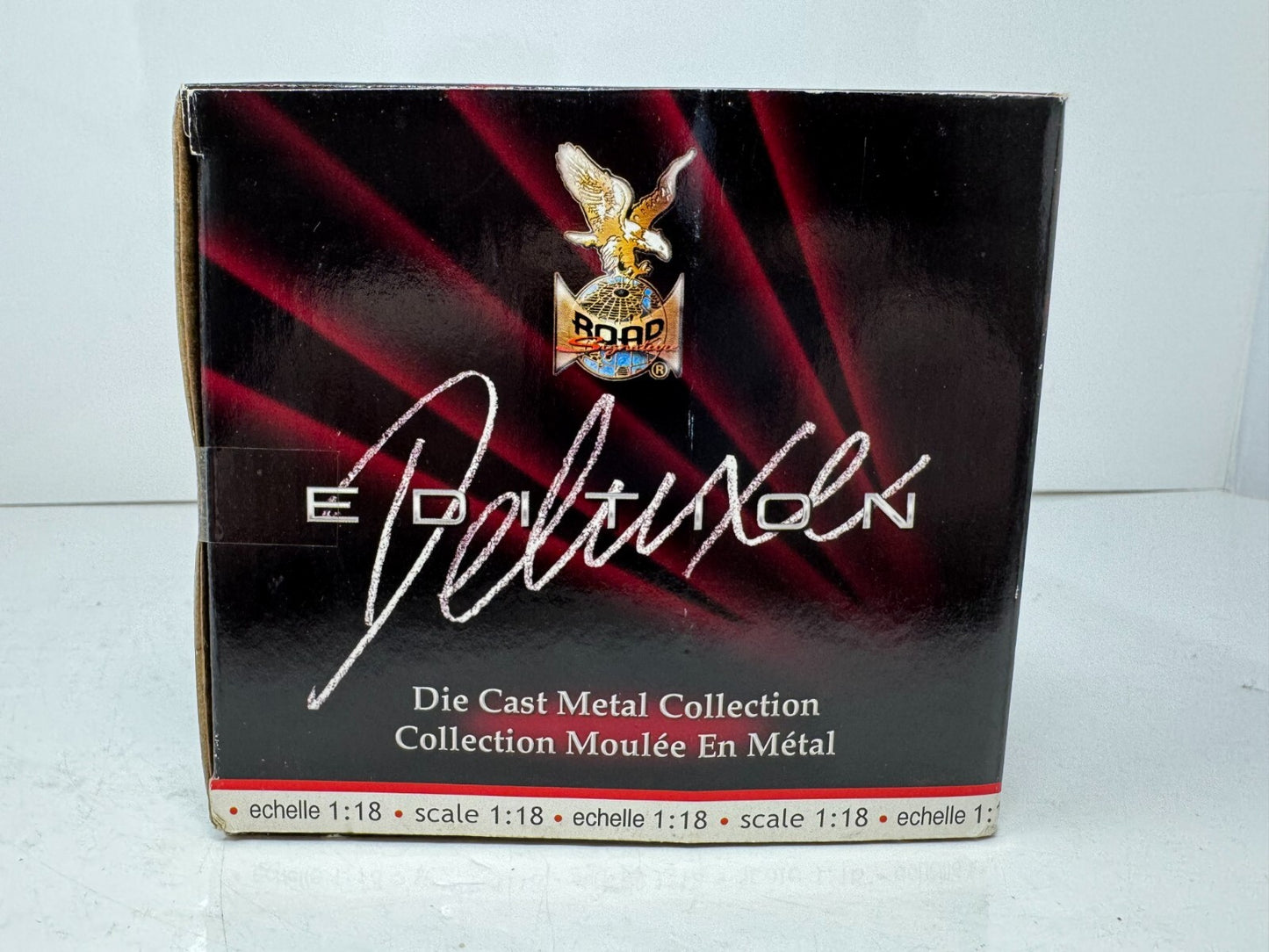 Yat Ming Road Signature 1957 Ford Thunderbird 1:18 Diecast