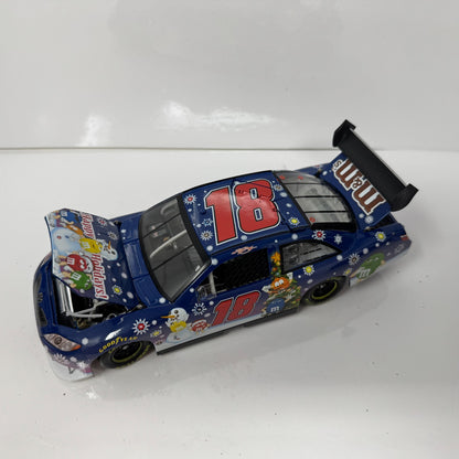 Action NASCAR #18 Kyle Busch M&M's Holiday 2008 Camry 1:24 Diecast SERIAL #118