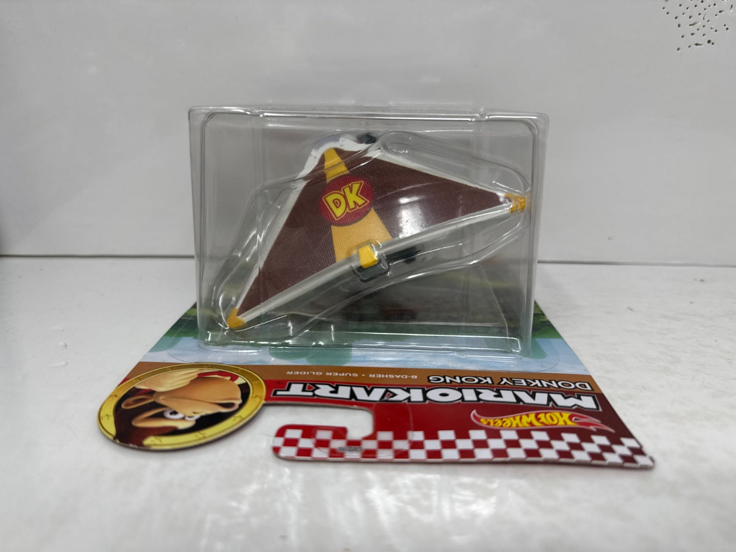 Hot Wheels Mario Kart Donkey Kong B-Dasher + Super Glider 1:64 Diecast