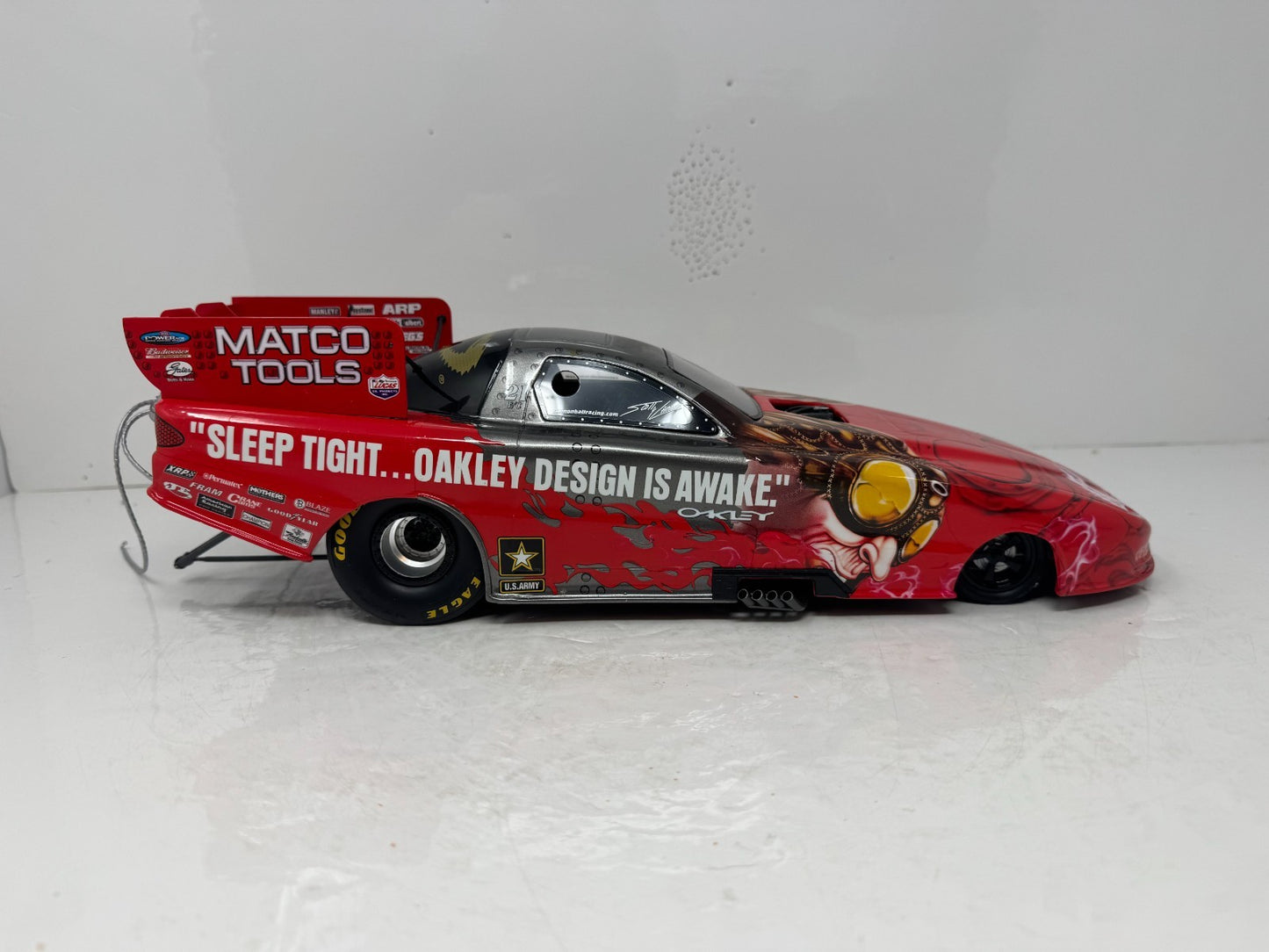 Milestone Scotty Cannon NHRA Oakley Sleep Tight Firebird Funny Car 1:16 Scale