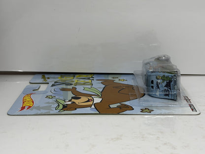 Hot Wheels Yogi Bear Deco Delivery 1:64 Real Riders