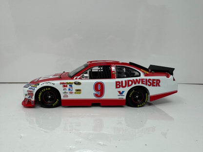 Action NASCAR Kasey Kahne #9 Budweiser Throwback 2010 Ford Fusion 1:24 Diecast