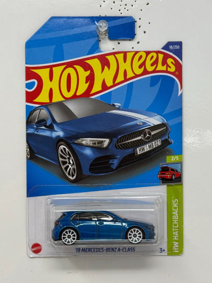 Hot Wheels Hatchbacks 2019 Mercedes-Benz A-Class 1:64 Diecast Blue