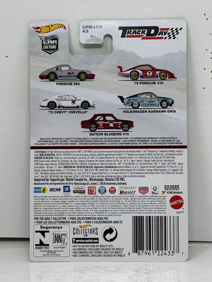 Hot Wheels Track Day 1970 Chevy Chevelle 1:64 Diecast Real Riders