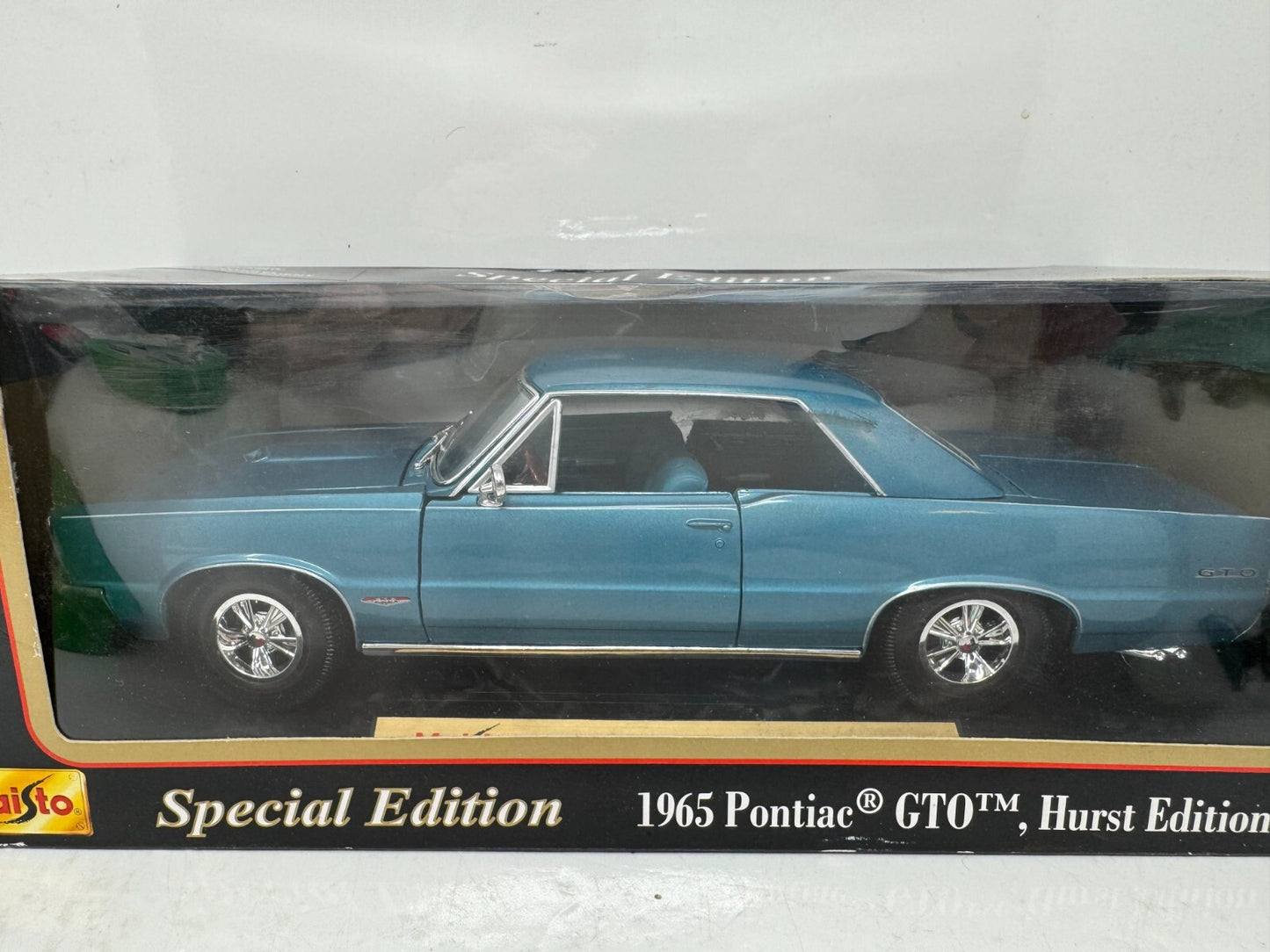 Maisto 1965 Pontiac GTO Hurst Edition Special Edition 1:18 Diecast