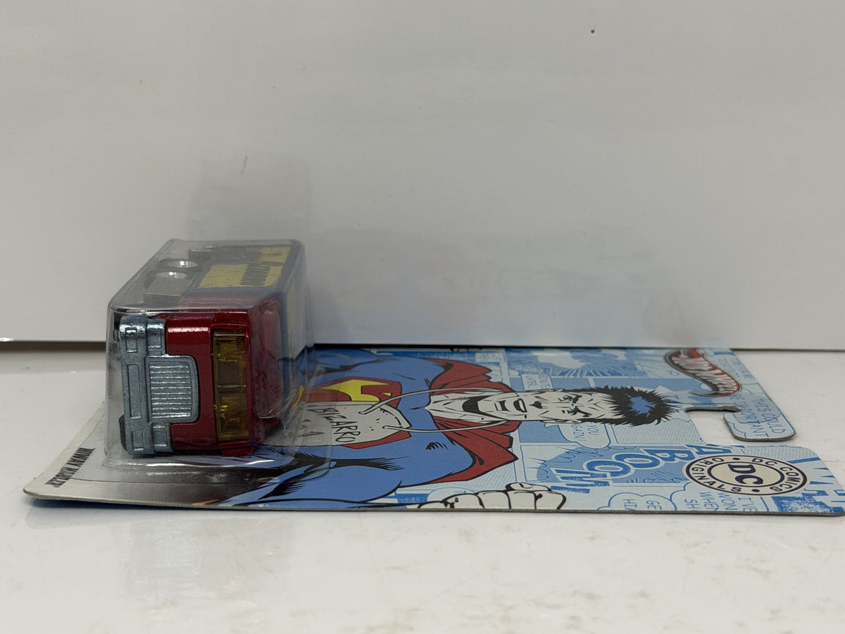 Hot Wheels DC Comics Originals Bizarro Hiway Hauler 1:64 Diecast Real Riders