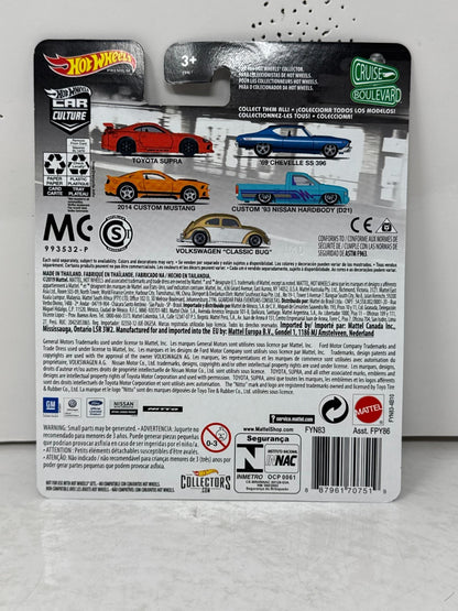 Hot Wheels Premium Cruise Boulevard 2014 Custom Mustang 1:64 Diecast