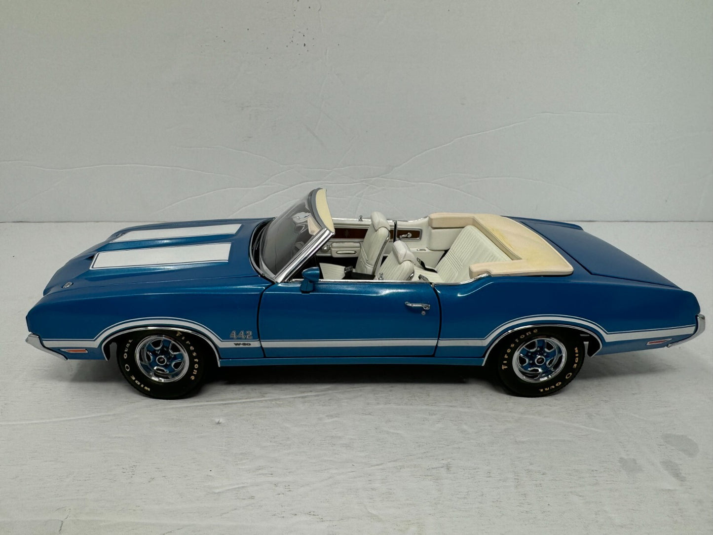 Exact Detail Replicas 1972 Oldsmobile 442 W-30 1:18 Diecast 458/ 2000