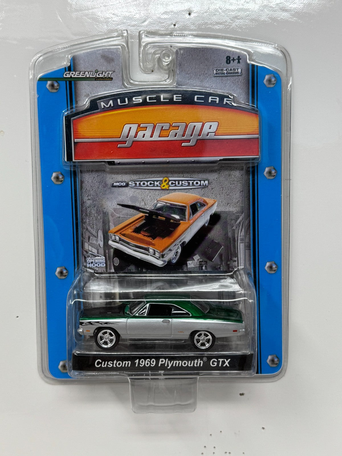 Greenlight Muscle Car Garage Custom 1969 Plymouth GTX GREEN MACHINE 1:64 Diecast