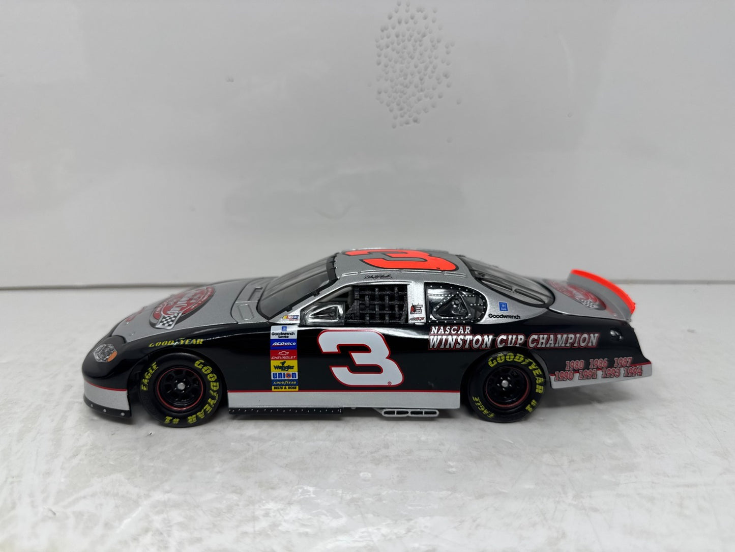 Action Nascar #3 Dale Earnhardt Victory Lap 7x Champion 2003 1:24 Diecast