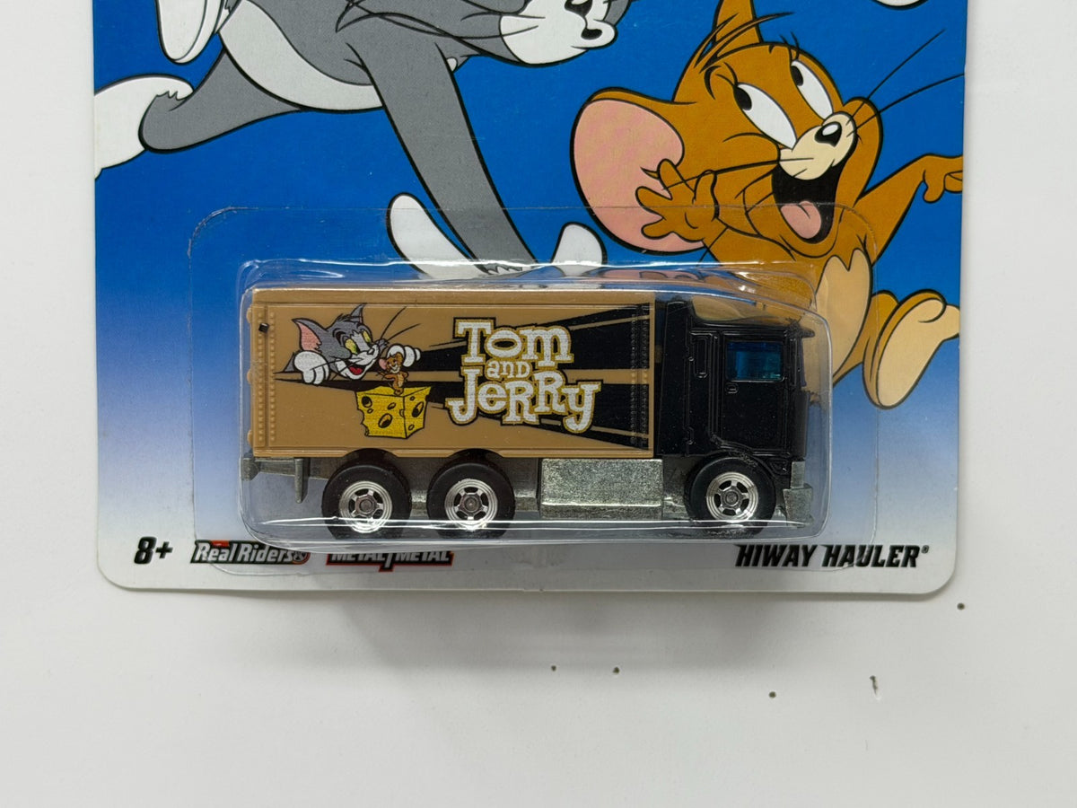 Hot Wheels Tom and Jerry Hiway Hauler 1:64 Diecast Real Riders