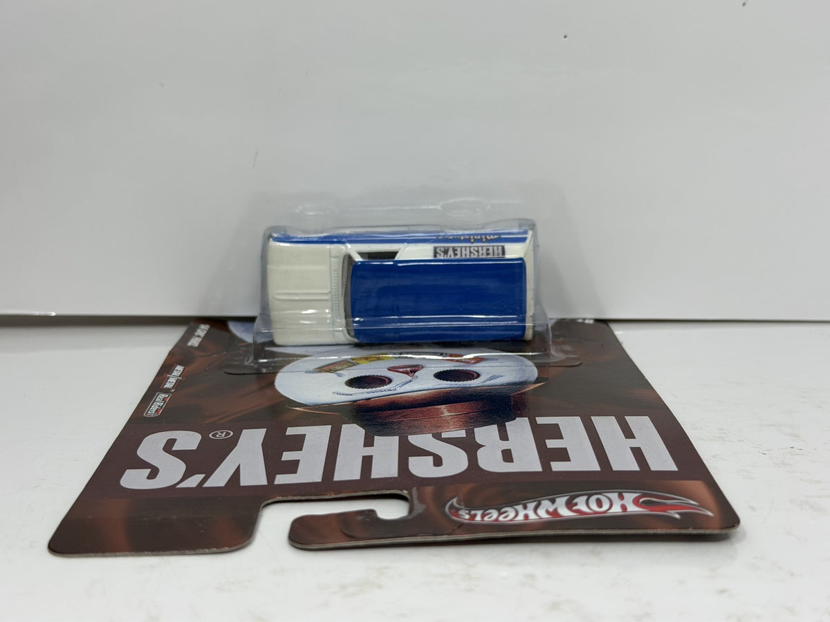 Hot Wheels Hershey's Miniatures 1964 GMC Panel 1:64 Diecast Real Riders