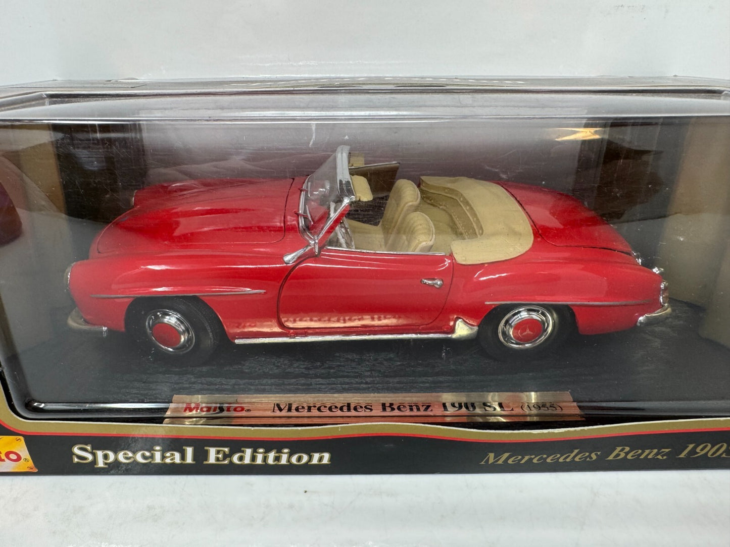 Maisto 1955 Mercedes-Benz 190 SL Special Edition 1:18 Diecast