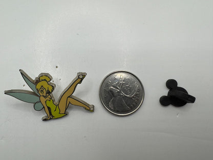 Jerry Leigh Disney Tinker Bell Sitting with Right Leg Raised Trading Pin DC1S13