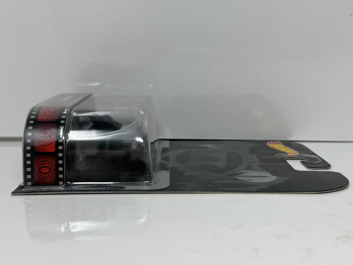 Hot Wheels Retro Entertainment Batman v Superman Batwing 1:64 Diecast