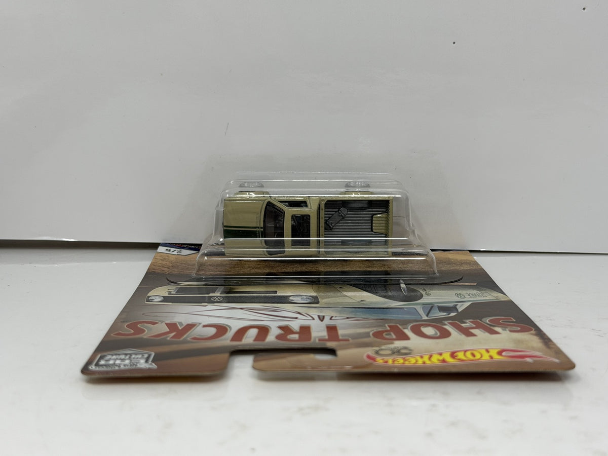 Hot Wheels Shop Trucks Volkswagen Caddy 1:64 Diecast Real Riders