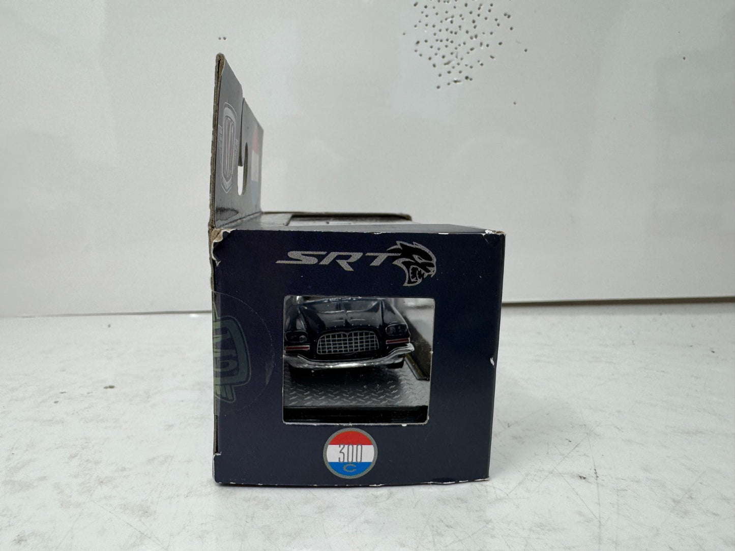 M2 Machines 1957 Chrysler 300C 1:64 Diecast