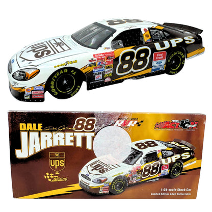 Action Nascar #88 Dale Jarrett UPS 2002 Ford Taurus 1:24 Diecast