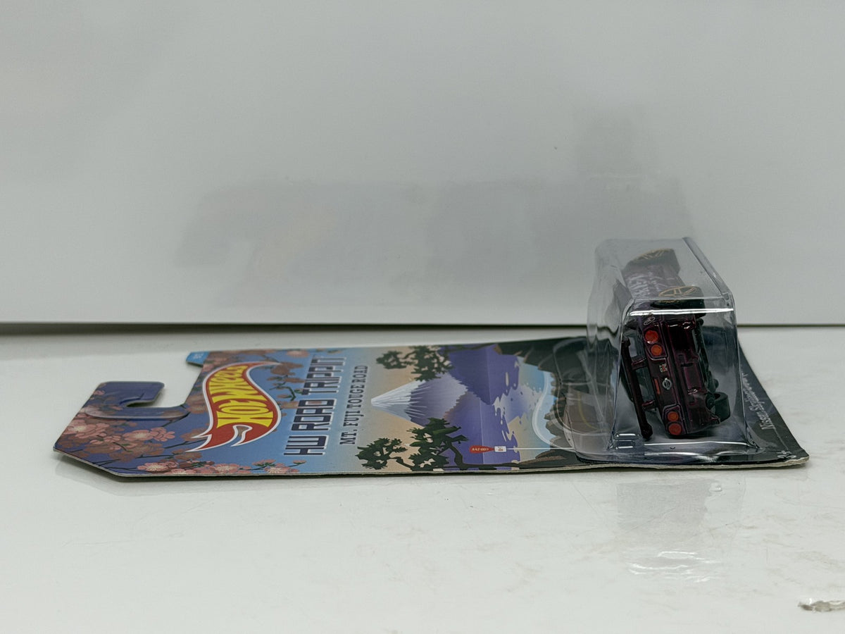 Hot Wheels Road Trippin Mt. Fuji Touge Road Nissan Skyline GT-R R34 1:64 Diecast