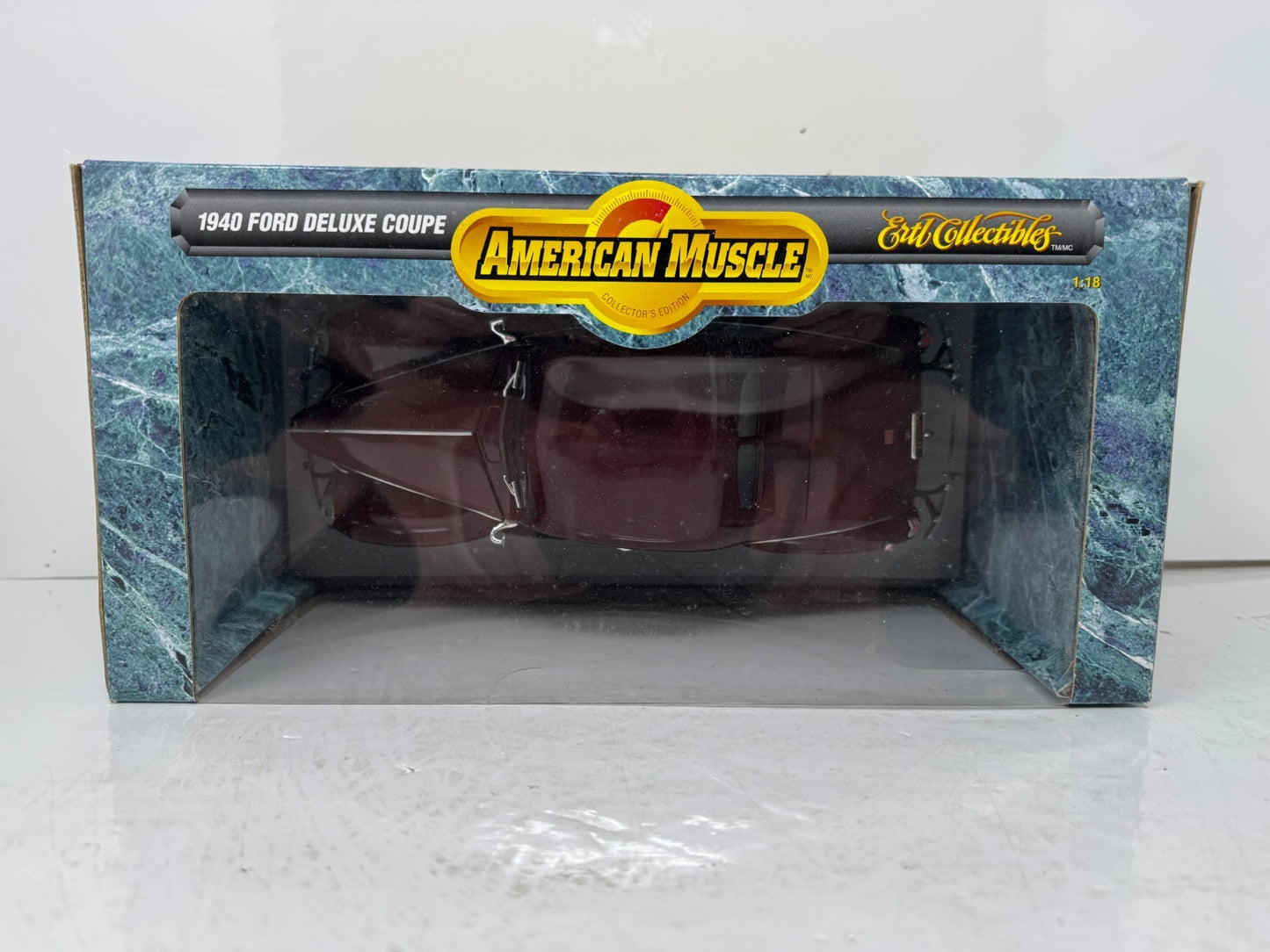 Ertl American Muscle 1940 Ford Deluxe Coupe 1:18 Diecast