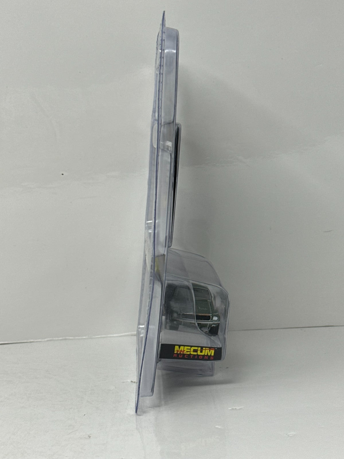 Greenlight Mecum Auctions 1968 Ford Mustang GT Fastback Bullitt 1:64 Diecast