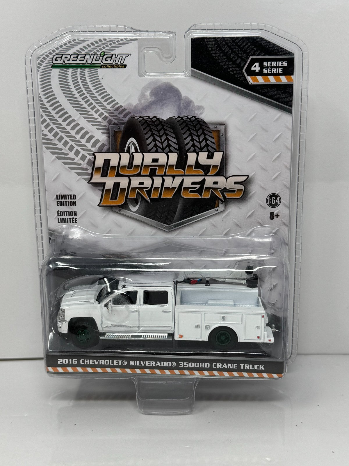 Greenlight Dually Drivers 2016 Chevrolet Silverado 3500HD CHASE 1:64 Diecast