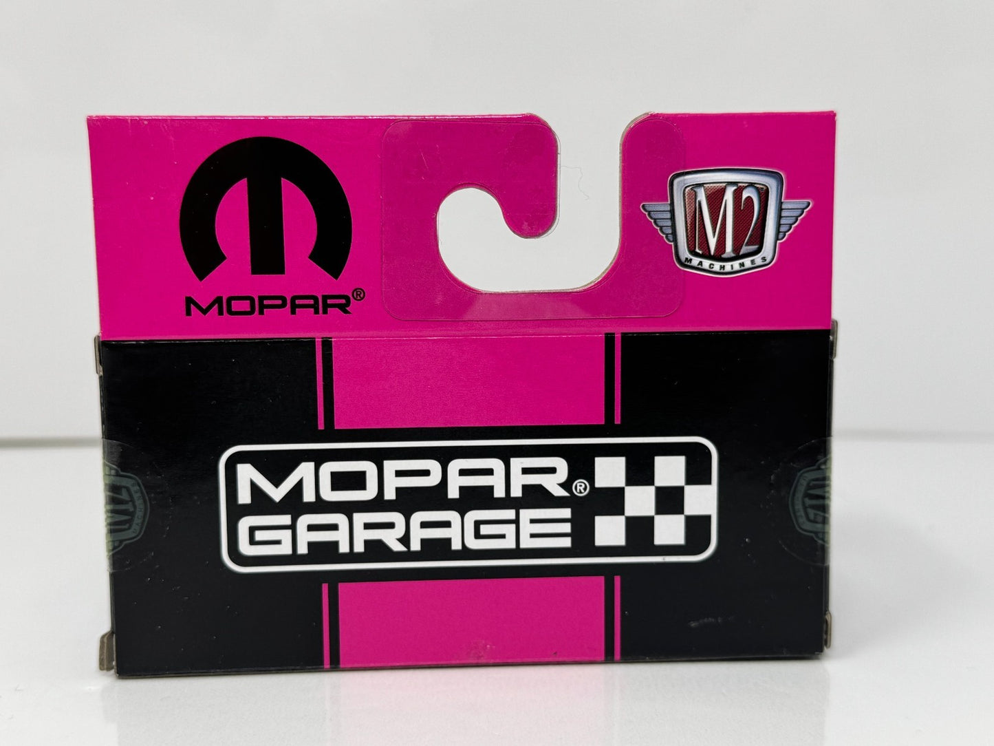 M2 Machines Mopar Garage 1971 Plymouth HEMI Cuda 1:64 Diecast